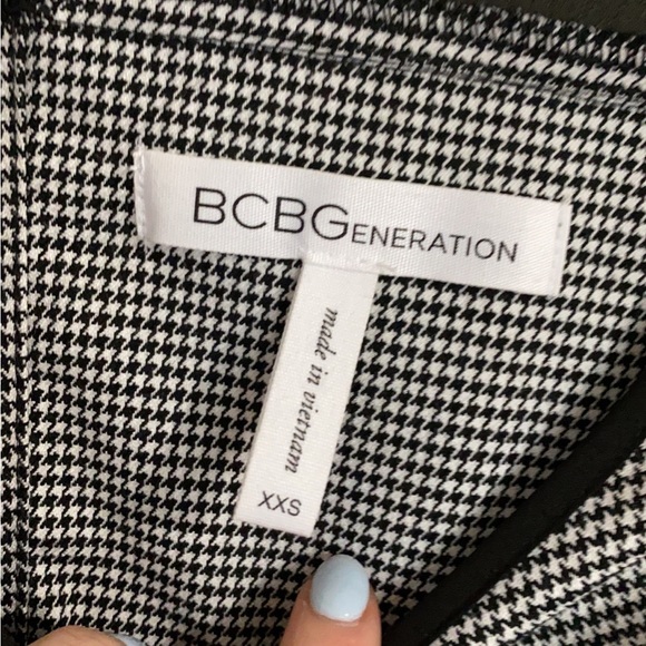 BCBG mini dress ✨ - Picture 9 of 9